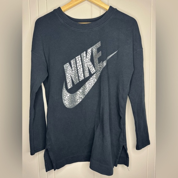 Nike Black Long Sleeve Top (Small) - Picture 2 of 12